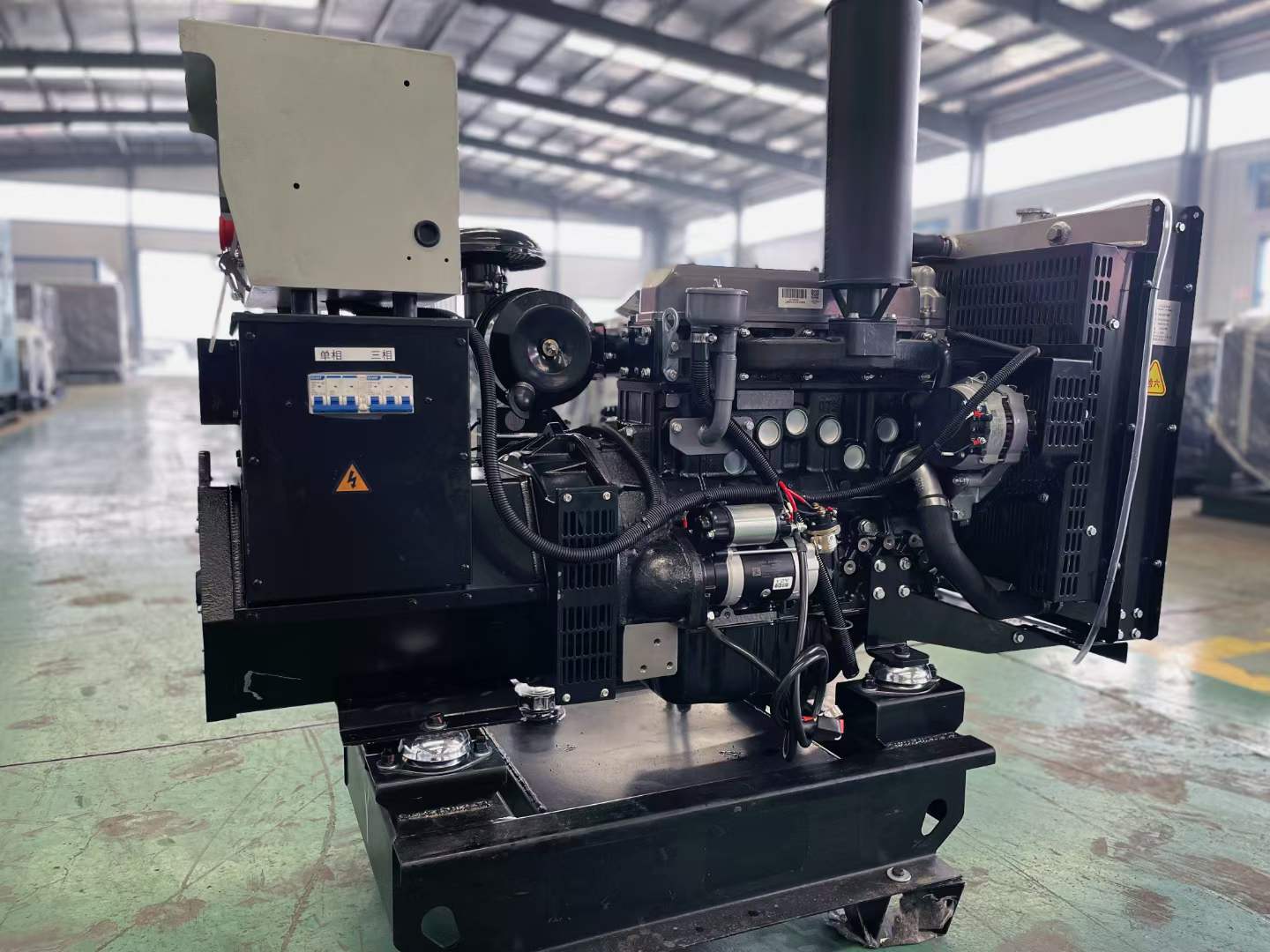 青山如何降低电感性负载对发电机的影响？