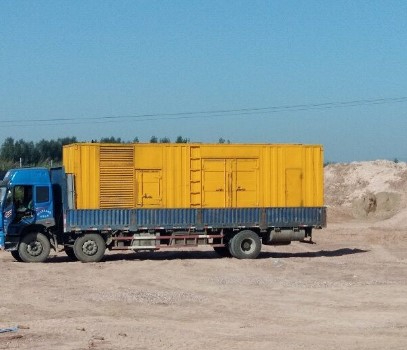 青山发电机出租如何判断柴油发电机冷却液是否需要更换？