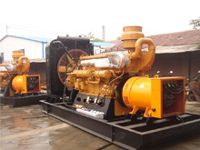 青山发电机组的频率规格是如何确定的？