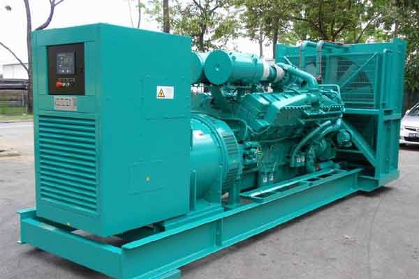 青山柴油发电机组电压不稳定怎样维修？