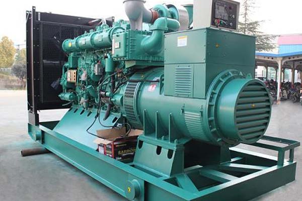 青山工厂发电机应急发电中如何优化燃油储备管理？