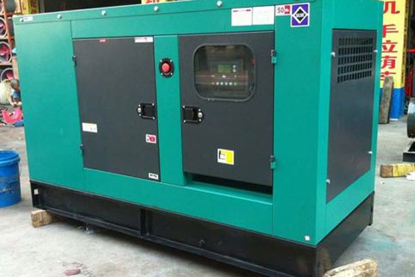 青山如何检查机油的使用时间？