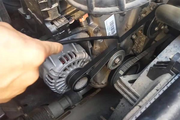 青山转速传感器的工作原理是什么？