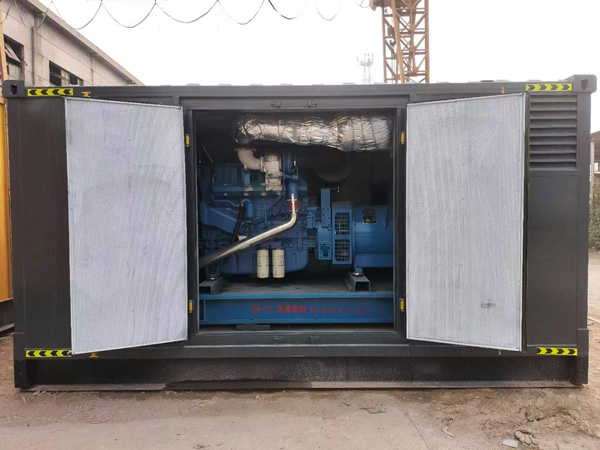 青山柴油发电机组的电瓶应该如何选择？