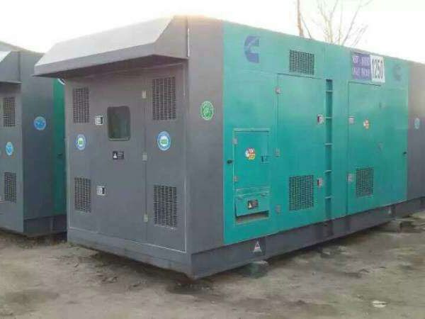 青山合同中关于工期延误的责任如何界定和处理？